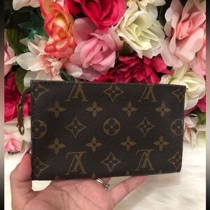 ✨SOLD✨ Authentic Louis Vuitton Bucket PM Accessory Cosmetic Pouch